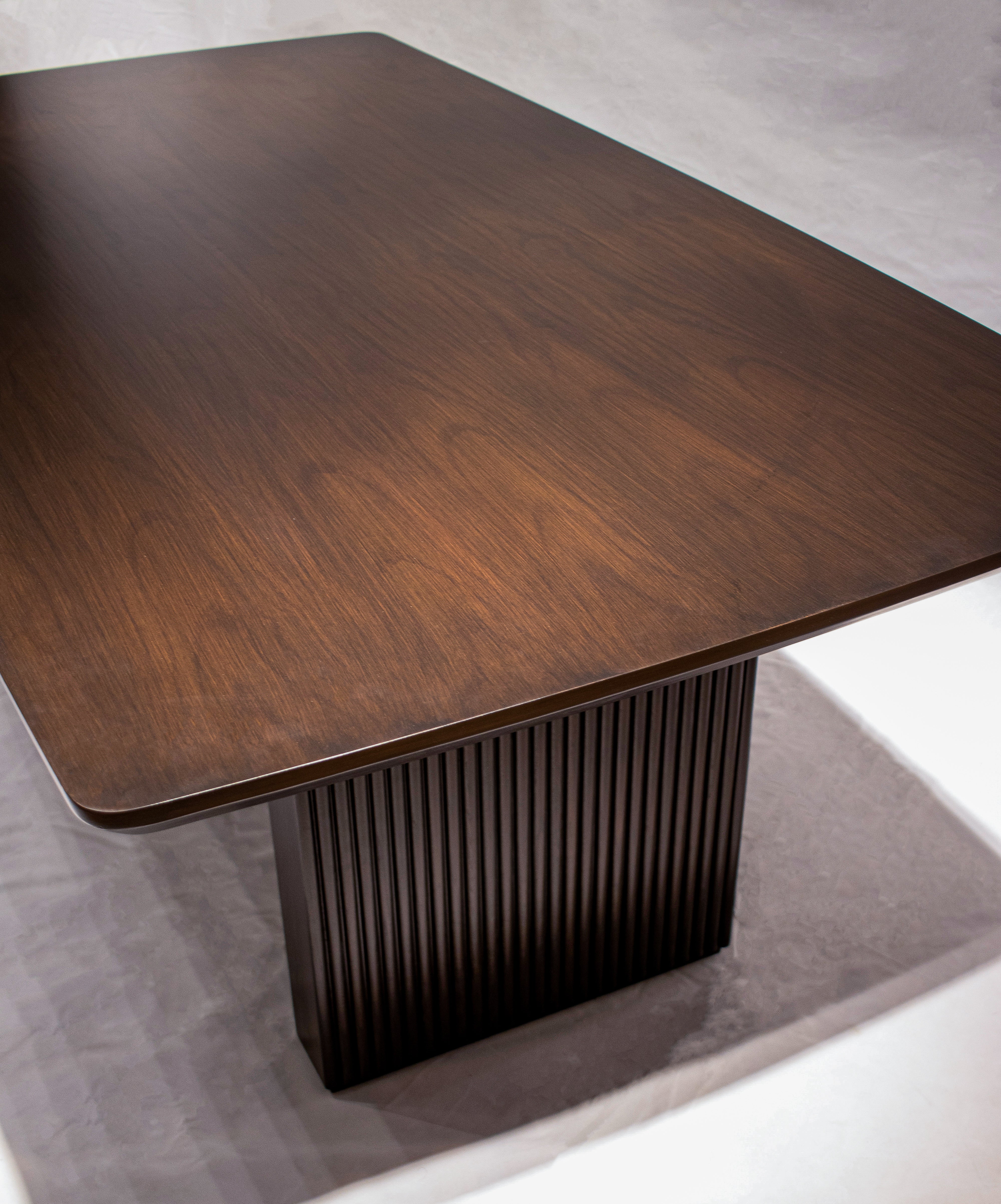 Ten Table
